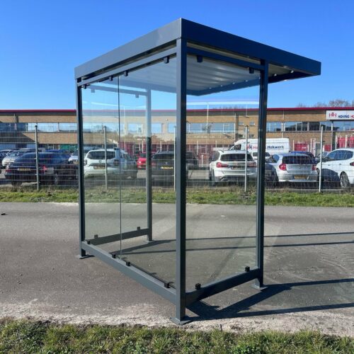 Rookabri model Palermo 47 Overkapping Palermo wordt volledig gemonteerd en in een ral kleur van uw keuze geleverd. Wanden ven gehard 8mm ESG veiligheidsglas.